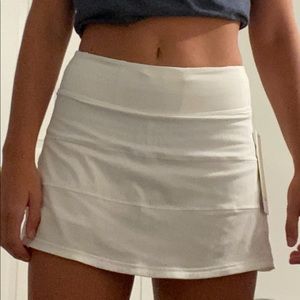 Lululemon pace rival skirt size 4 white